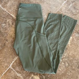 Zyia Leggings 25”, size S